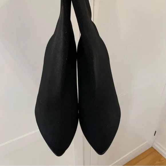 Steve Madden Black Sock Pointed Toe Boots Size 10